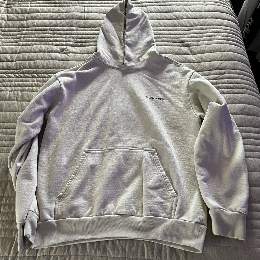 BRAND NEW/NO TAGS TALENTLESS SWEATSUIT [PANTS AND HOODIE]
